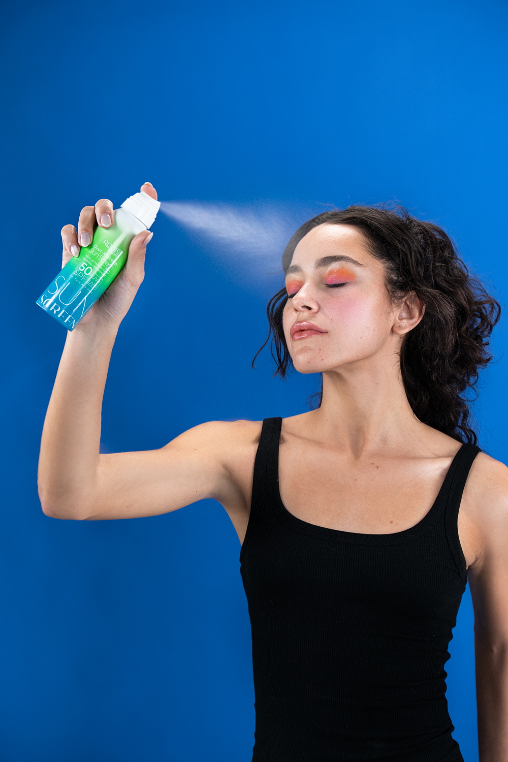 Over-Makeup-Sunscreen-Spray01